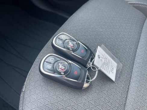 Used 2023 Buick Encore GX Preferred w/ Cold Weather Comfort Package AWD/4WD image 10