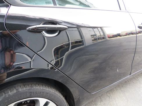 Used 2017 Kia Forte LX image 27