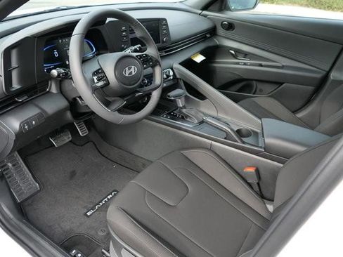 New 2025 Hyundai Elantra Sport image 11