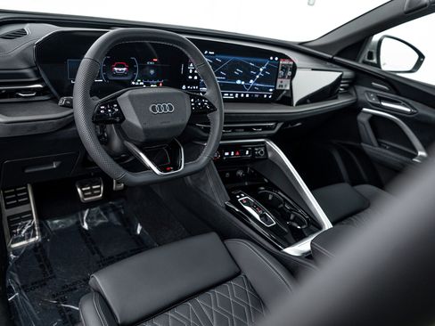 New 2025 Audi SQ5 Premium Plus image 9