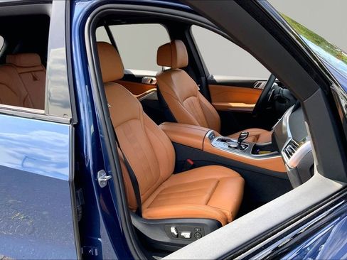 Used 2019 BMW X5 xDrive50i w/ M Sport Package AWD/4WD image 20