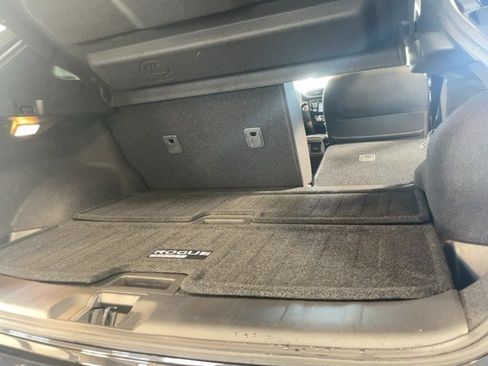 Used 2018 Nissan Rogue Sport SL w/ SL Premium Package AWD/4WD image 18