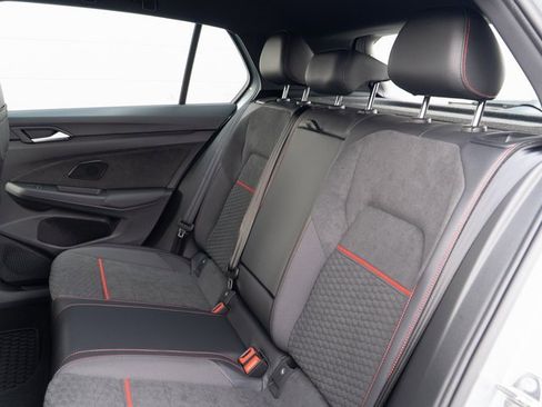 New 2026 Volkswagen GTI SE image 9