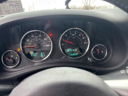 Used 2017 Jeep Wrangler Unlimited Sahara w/ Quick Order Package 24E Chief image 17