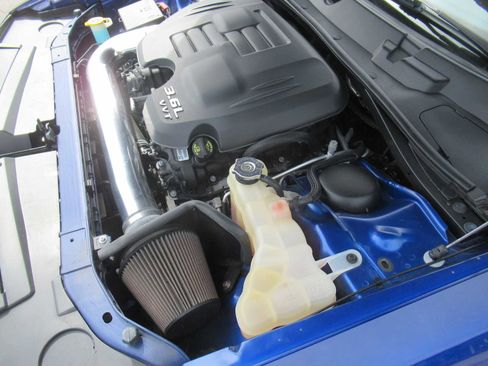 Used 2021 Dodge Challenger SXT w/ Blacktop Package image 14