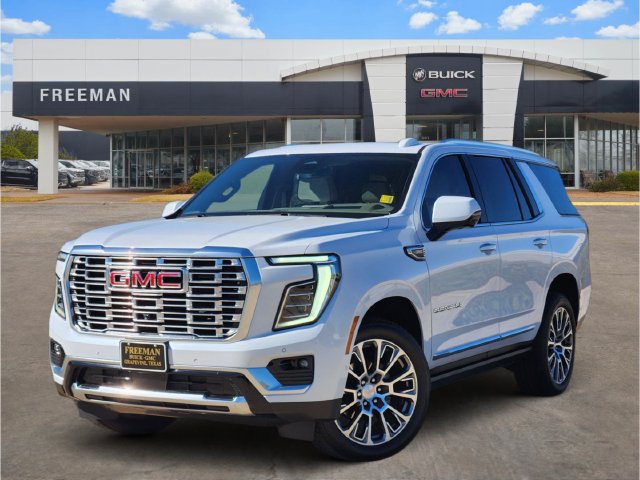 Used 2026 GMC Yukon Denali w/ Sun & Power Step Package AWD/4WD image 1