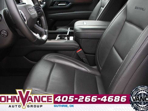 Used 2025 GMC Yukon Denali AWD/4WD image 26