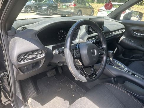 Used 2024 Honda HR-V Sport image 13