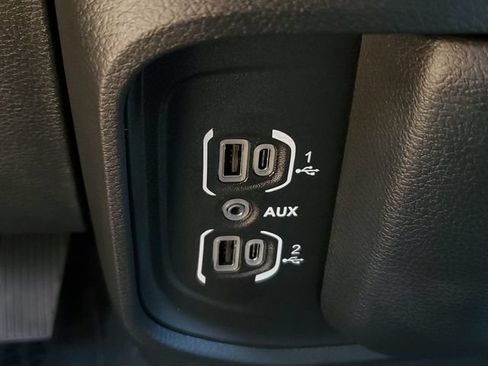 New 2026 RAM 1500 Warlock AWD/4WD image 33