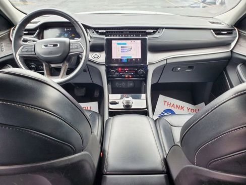 Used 2022 Jeep Grand Cherokee L Limited image 6