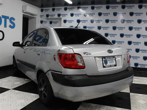 Used 2006 Kia Rio Sedan image 2