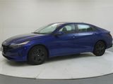 Used 2022 Hyundai Elantra SEL w/ Convenience Package image 3