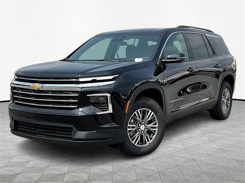 New 2026 Chevrolet Traverse LT w/ Driver Confidence Package image 3