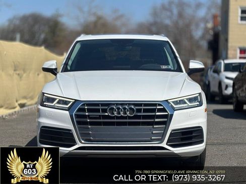 Used 2019 Audi Q5 2.0T Premium Plus w/ Premium Plus Package AWD/4WD image 2