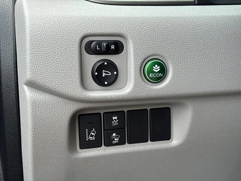 Used 2016 Honda Pilot EX-L image 17