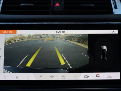 Used 2019 Land Rover Range Rover HSE image 34