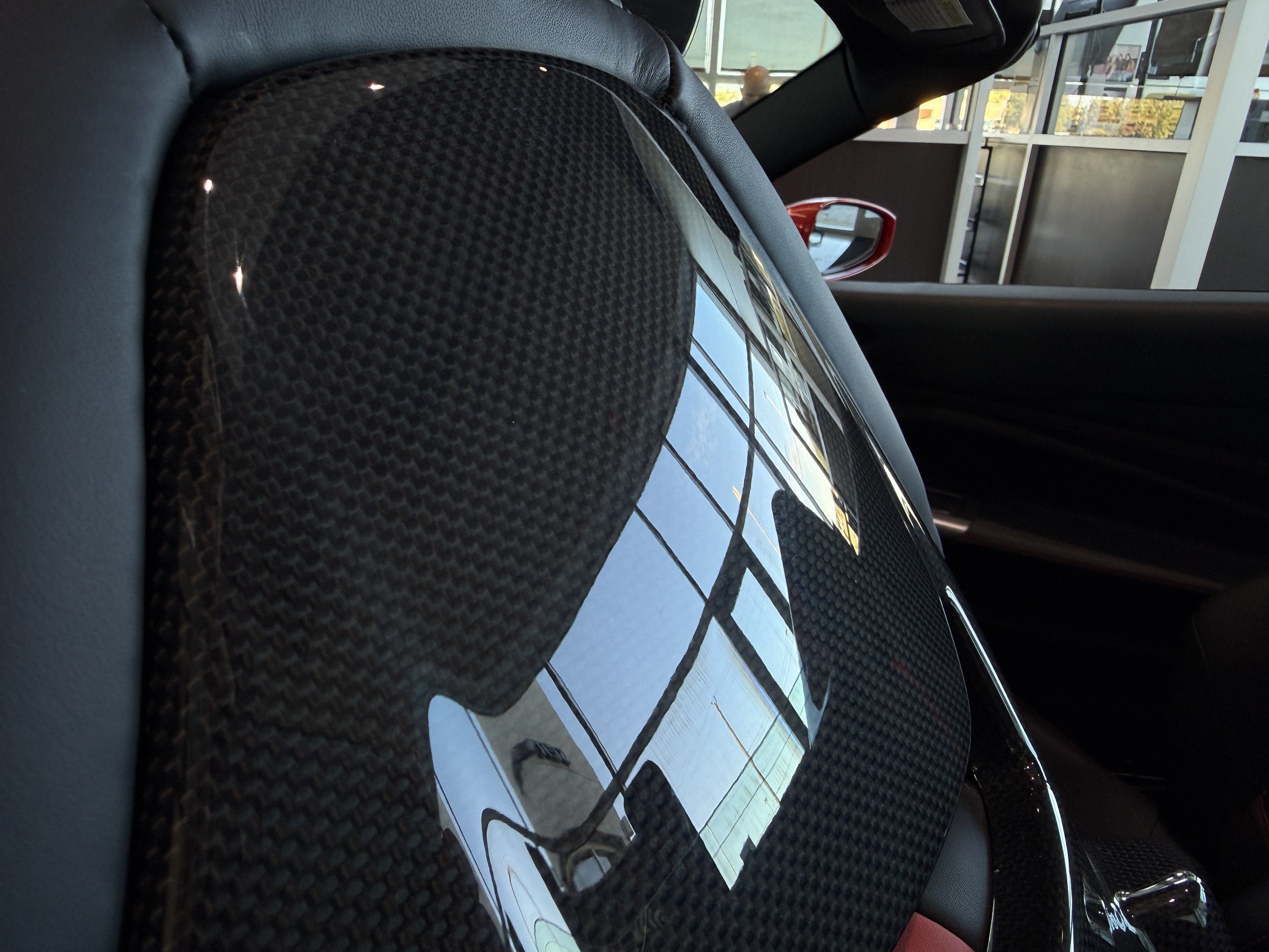 Used 2021 Ferrari F8 Tributo RWD image 6