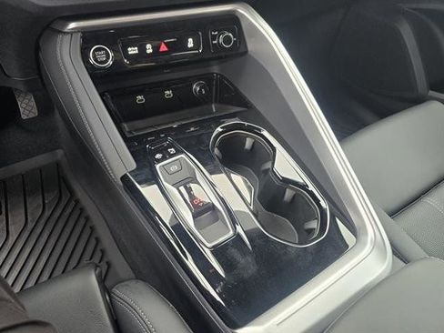 Used 2025 Audi Q5 Prestige image 19
