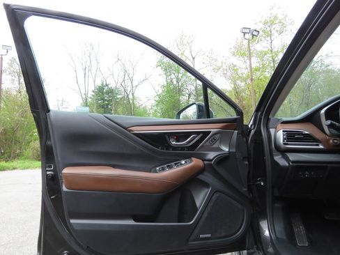 Used 2020 Subaru Outback Touring AWD/4WD image 7