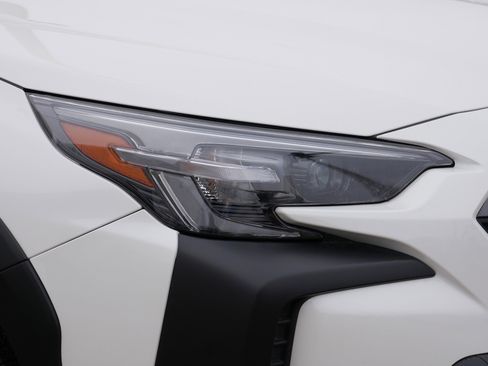 Used 2025 Subaru Outback Premium image 16