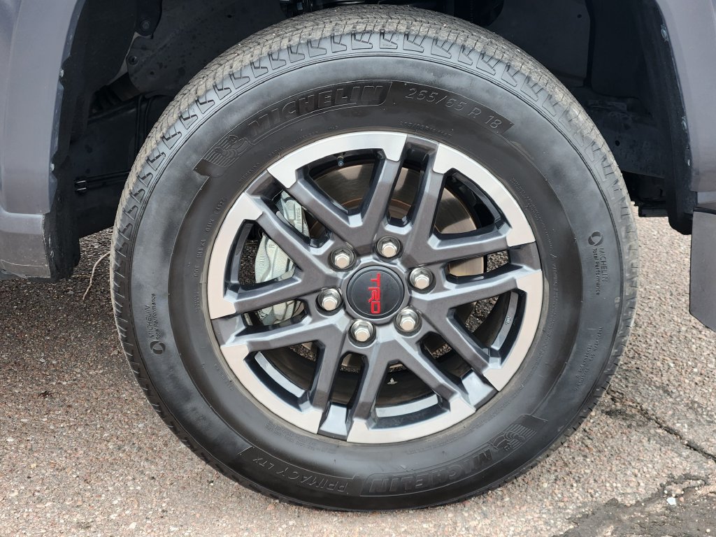 Used 2025 Toyota Tacoma TRD Sport w/ TRD Sport Upgrade Package AWD/4WD image 30