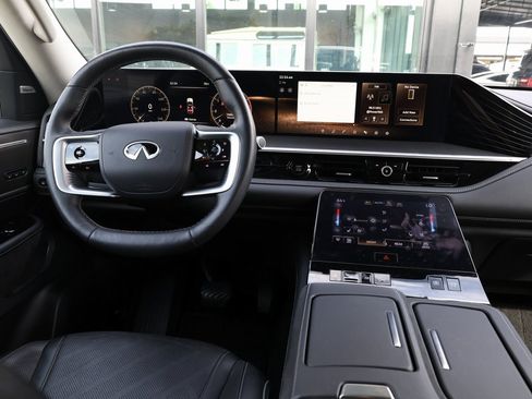 Certified 2025 INFINITI QX80 Luxe image 28