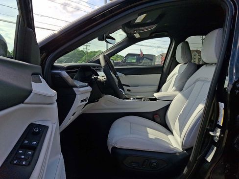 New 2026 Jeep Cherokee Limited AWD/4WD image 9