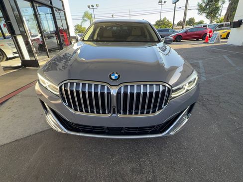 Used 2021 BMW 740i w/ Premium Package image 2