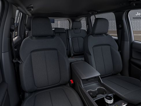 New 2026 Jeep Grand Cherokee Laredo X AWD/4WD image 36