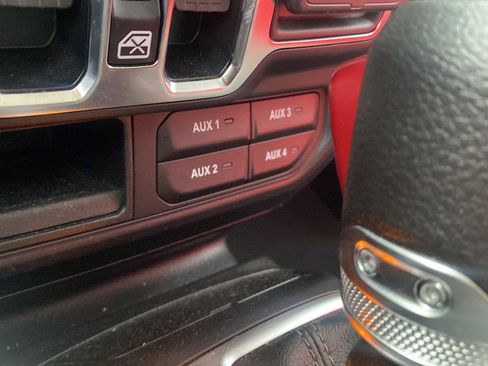 Certified 2024 Jeep Gladiator Sport image 16