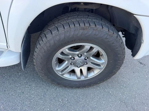 Used 2007 Toyota Sequoia Limited RWD image 35