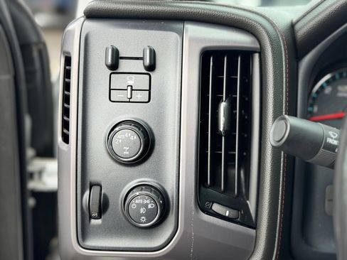 Used 2018 GMC Sierra 1500 SLT w/ All Terrain Package image 20