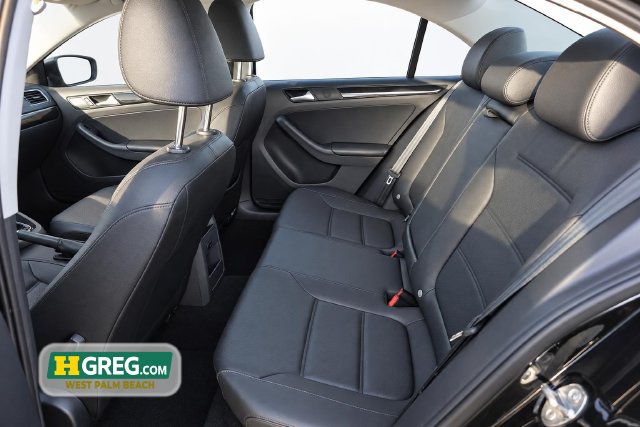 Used 2016 Volkswagen Jetta SEL FWD image 16