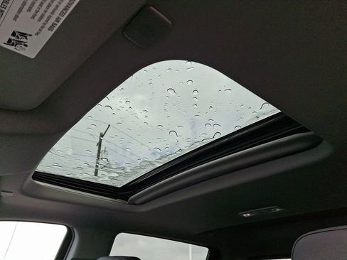 New 2026 GMC Sierra 1500 SLT w/ SLT Premium Package image 15