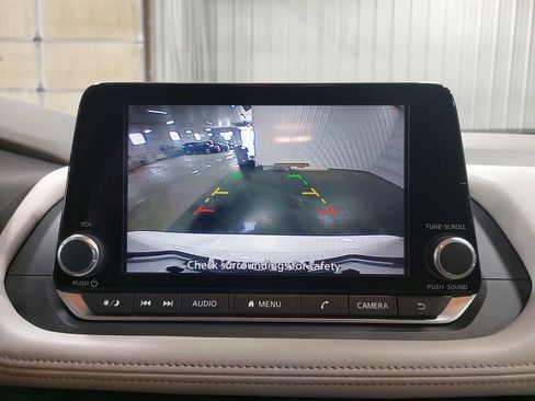 Certified 2025 Nissan Rogue SV AWD/4WD image 25