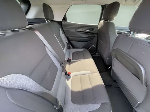 Used 2025 Chevrolet TrailBlazer LT AWD/4WD image 19