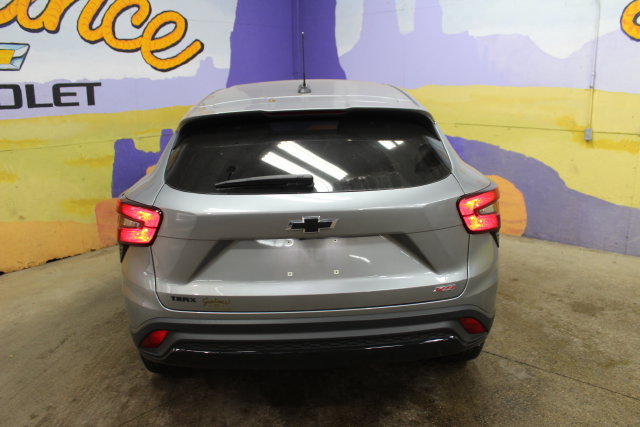 Used 2024 Chevrolet Trax RS w/ Driver Confidence Package FWD image 7