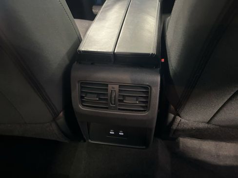 Certified 2024 Nissan Rogue SV image 21