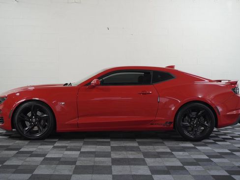 Used 2019 Chevrolet Camaro SS RWD image 2