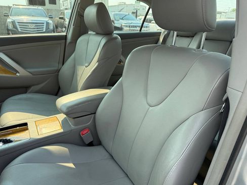 Used 2007 Toyota Camry XLE FWD image 17