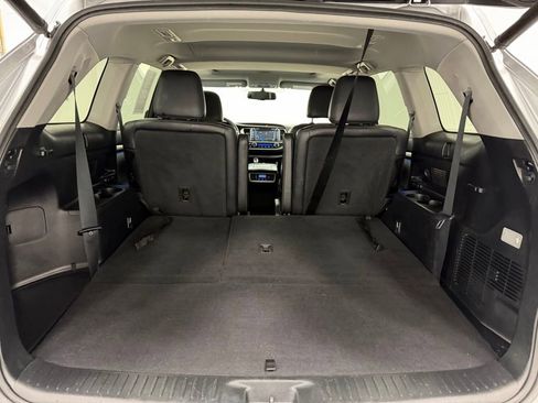 Used 2016 Toyota Highlander Limited image 29