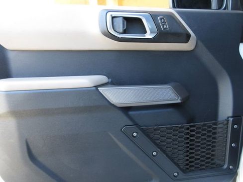 Certified 2022 Ford Bronco Wildtrak AWD/4WD image 9