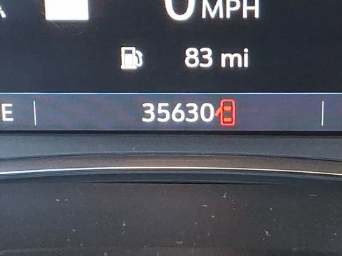 Used 2023 Chevrolet Traverse RS image 28