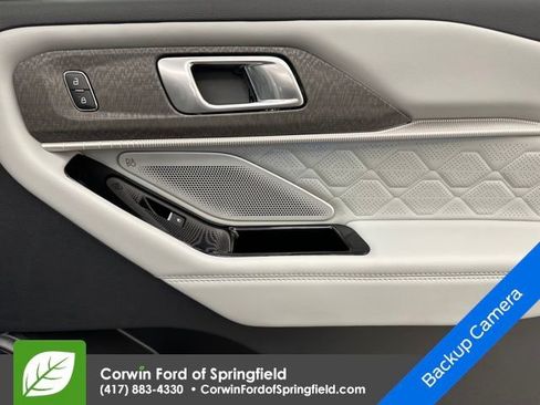 New 2026 Ford Explorer Platinum w/ LUX Leather Package image 13
