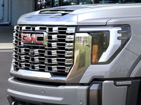 New 2026 GMC Sierra 2500 Denali w/ Denali Reserve Package image 16