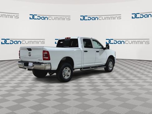 Used 2024 RAM 2500 Tradesman w/ Chrome Appearance Group image 8