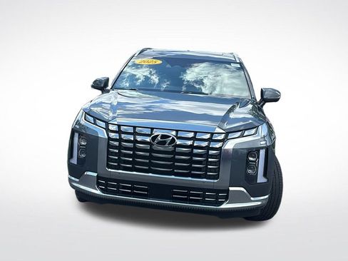 Used 2025 Hyundai Palisade Calligraphy AWD/4WD image 2