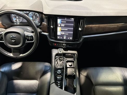 Used 2018 Volvo S90 T5 Momentum w/ Convenience Package AWD/4WD image 23