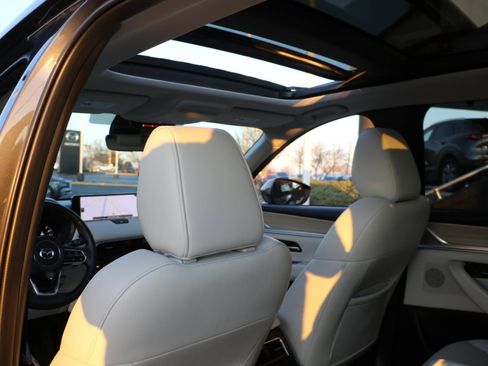 Certified 2025 MAZDA CX-90 3.3 Turbo S w/ Premium Package image 11