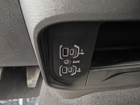 Used 2026 RAM 2500 Laramie AWD/4WD image 26